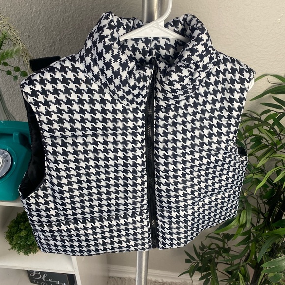 Puffer Vest 💕 NWOT - Picture 3 of 7